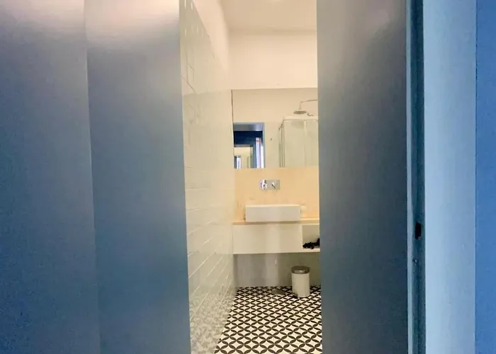 Surradores 33046 Al * Lisboa