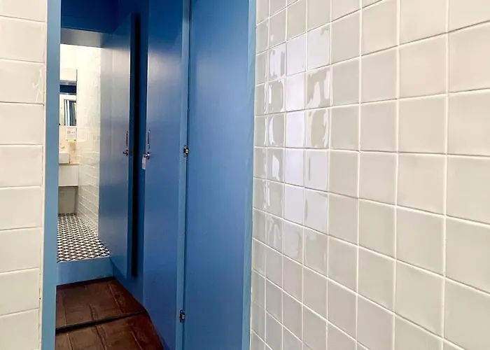 Surradores 33046 Al شقة